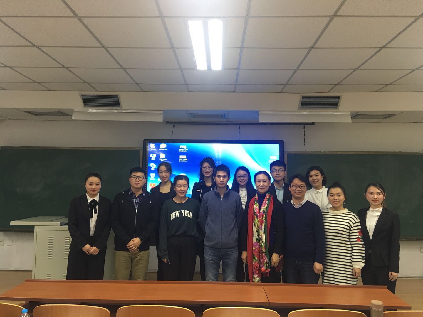 老哥俱乐部-老哥必备的互换社区