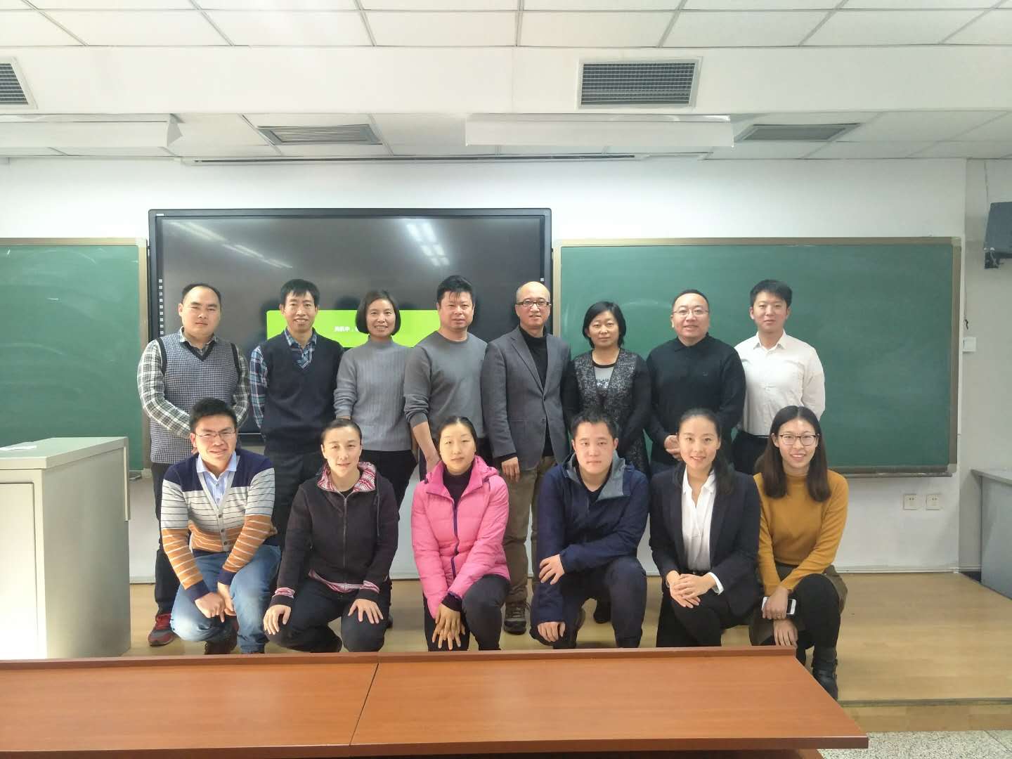 老哥俱乐部-老哥必备的互换社区