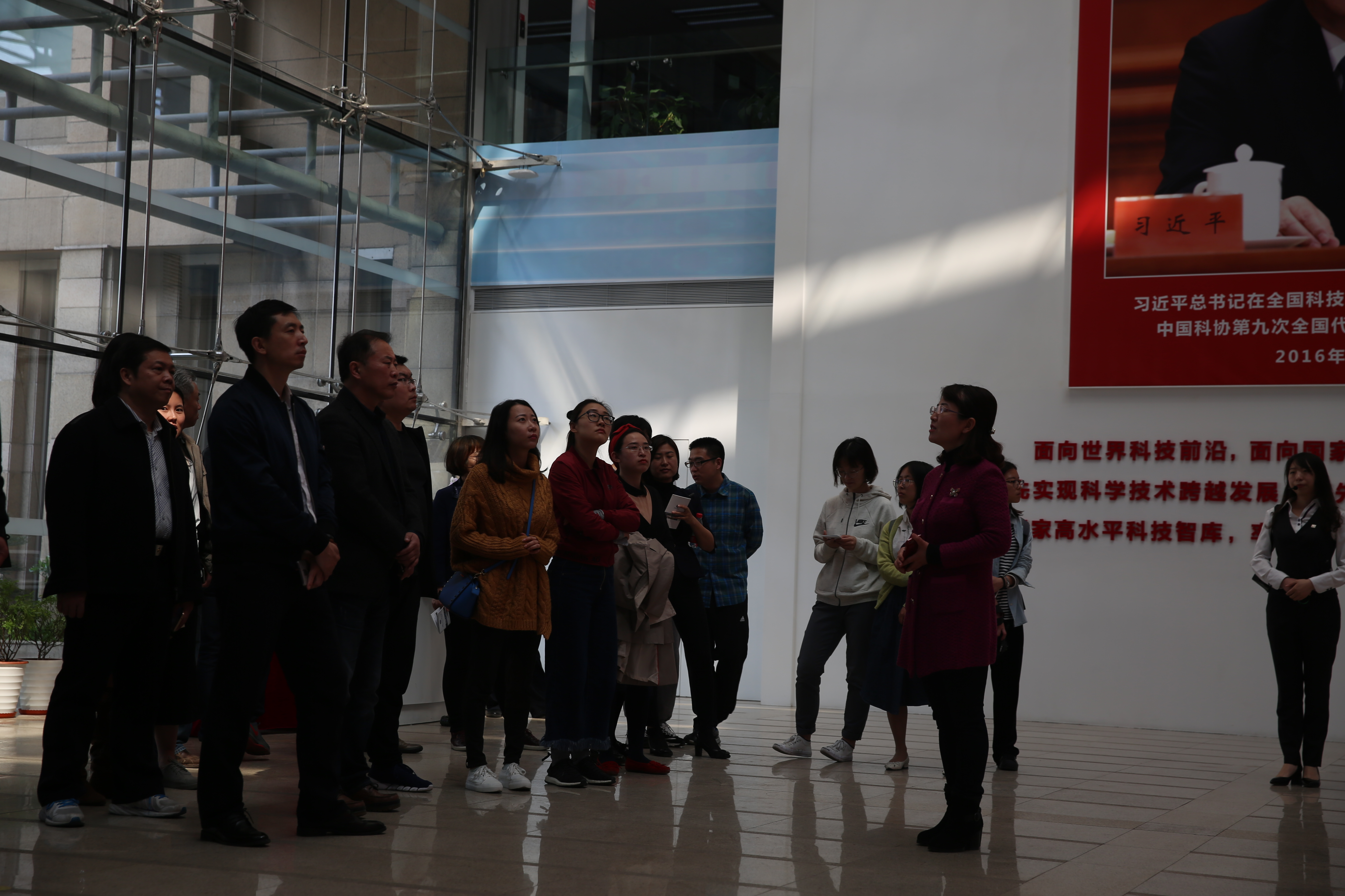 老哥俱乐部-老哥必备的交流社区