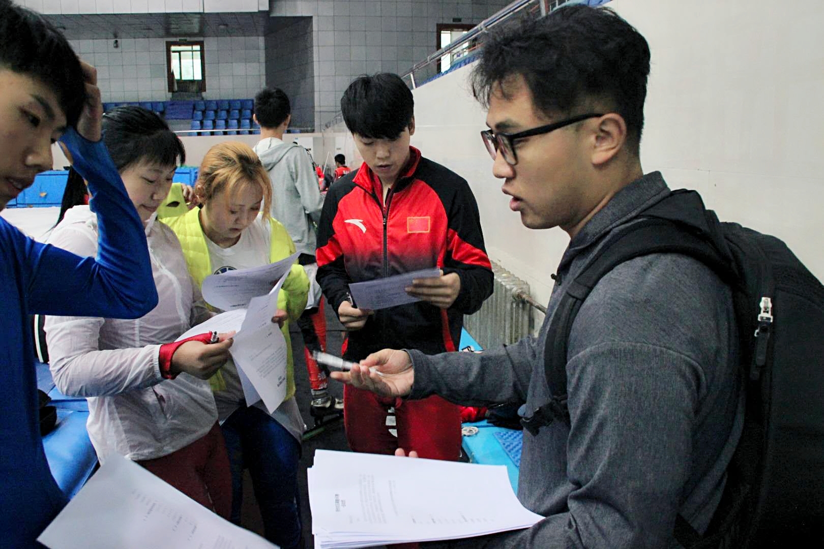 老哥俱乐部-老哥必备的交流社区