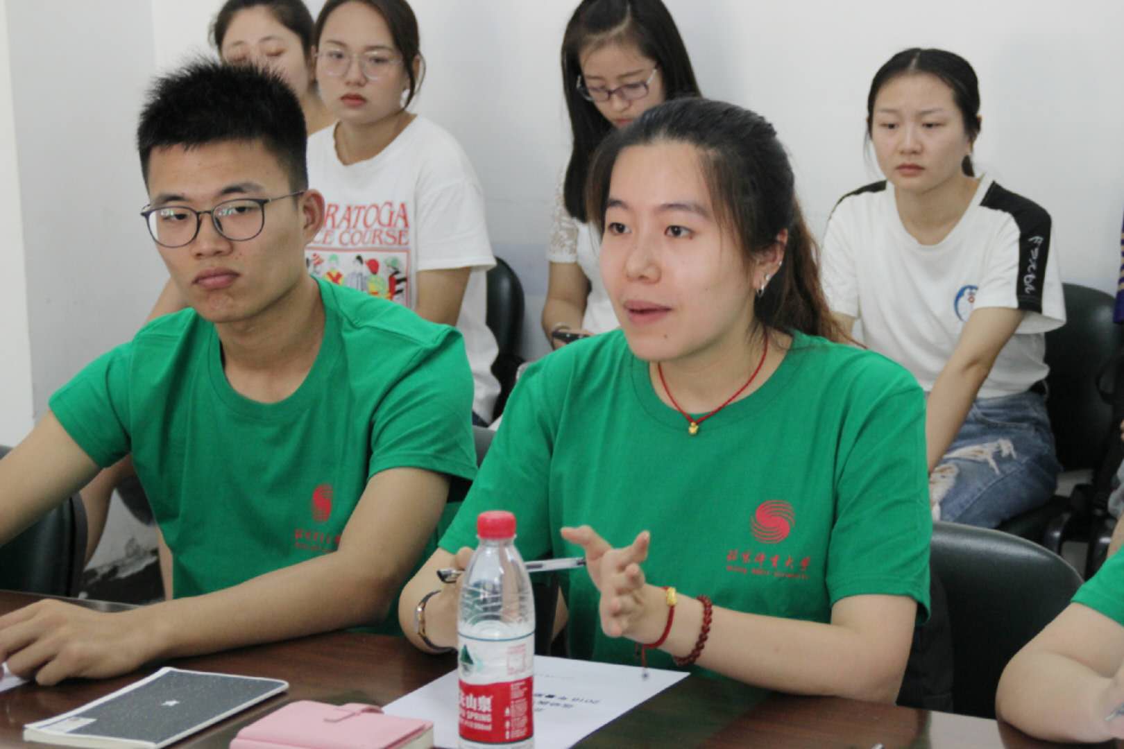 老哥俱乐部-老哥必备的交流社区