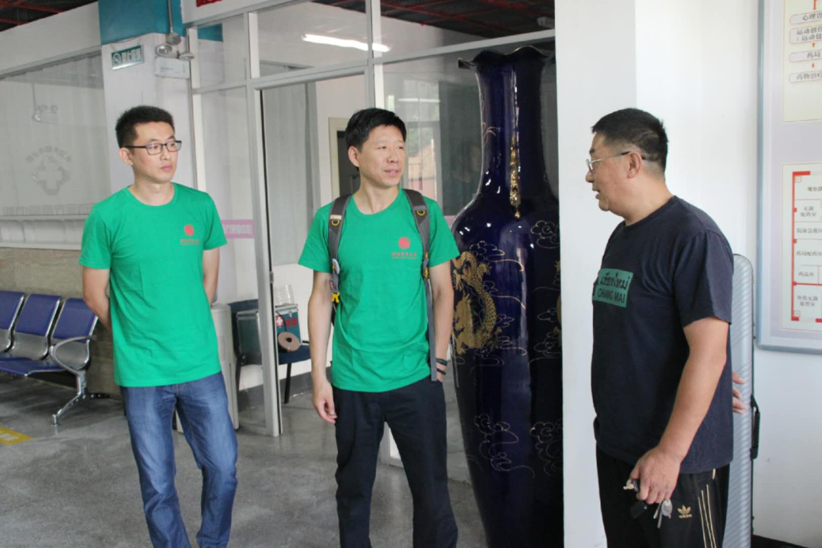 老哥俱乐部-老哥必备的交流社区