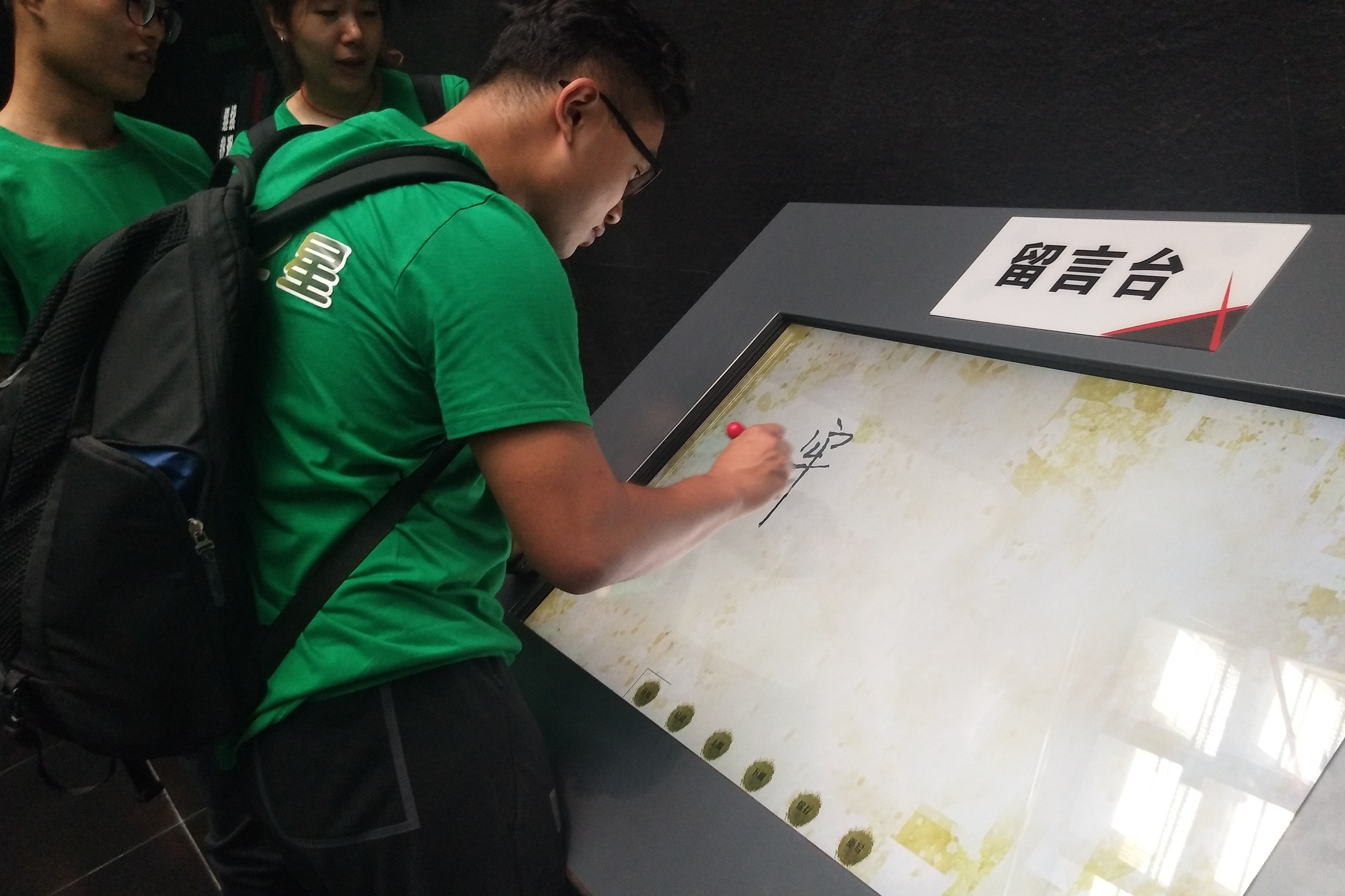 老哥俱乐部-老哥必备的交流社区