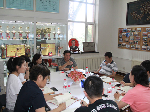 老哥俱乐部-老哥必备的交流社区