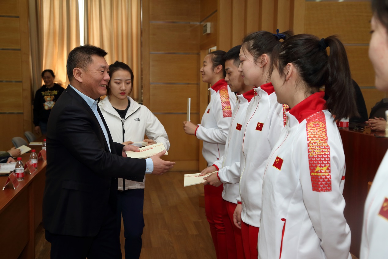 老哥俱乐部-老哥必备的交流社区