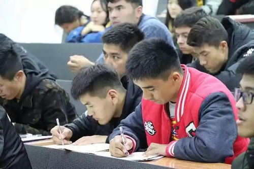 老哥俱乐部-老哥必备的交流社区