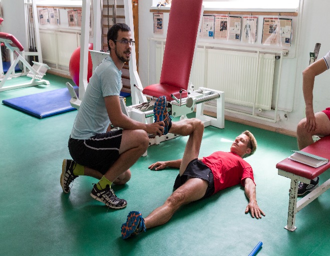 老哥俱乐部-老哥必备的交流社区