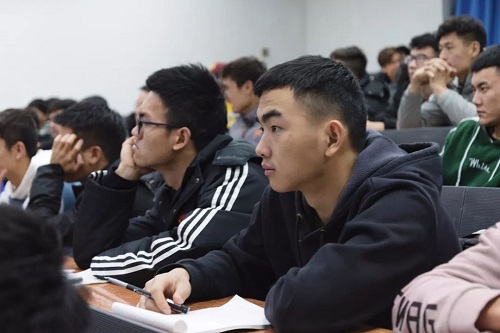 老哥俱乐部-老哥必备的交流社区