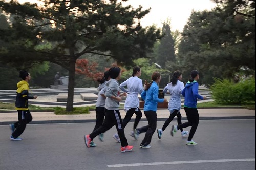 老哥俱乐部-老哥必备的交流社区