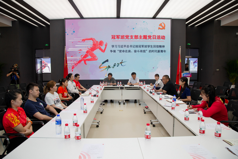 老哥俱乐部-老哥必备的交流社区