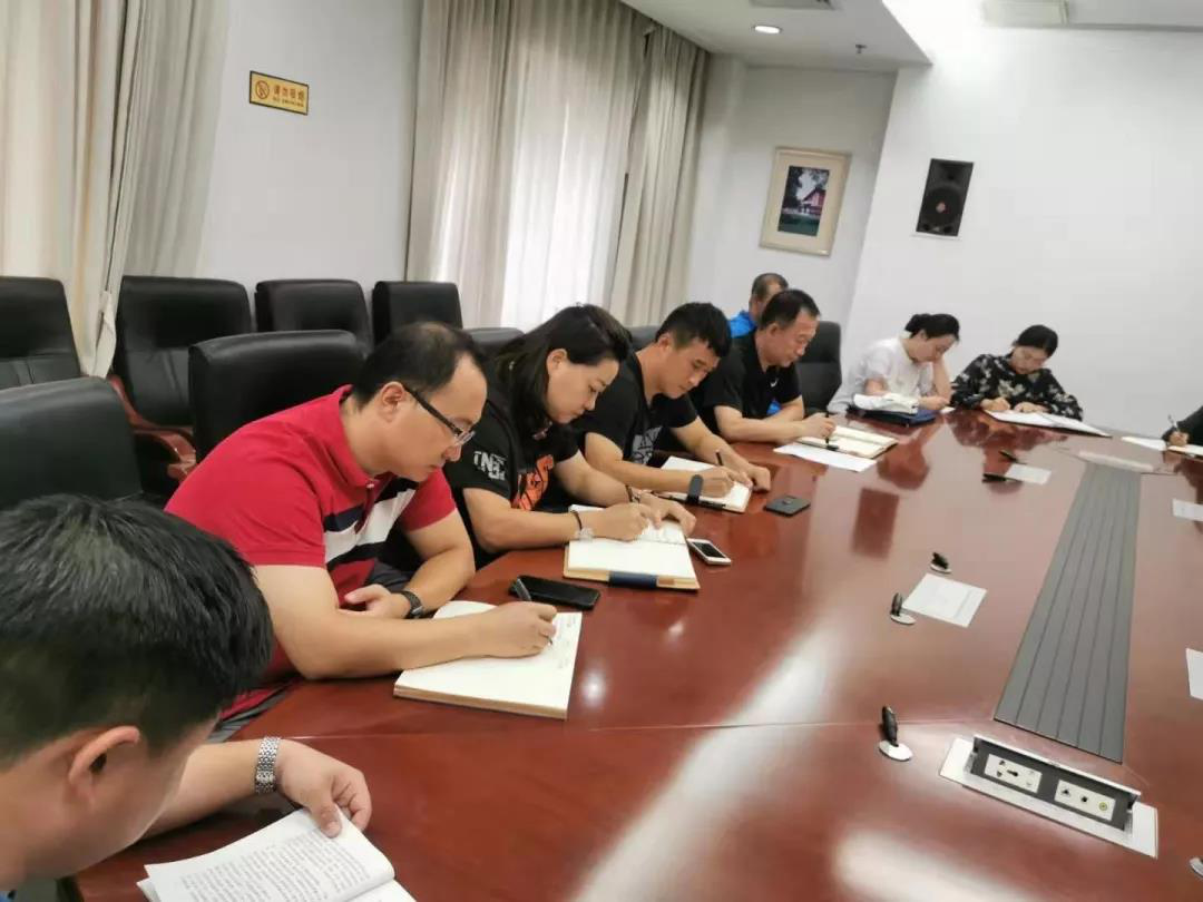 老哥俱乐部-老哥必备的互换社区