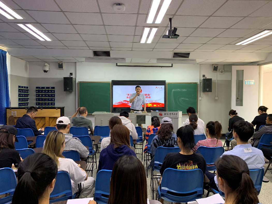 老哥俱乐部-老哥必备的互换社区