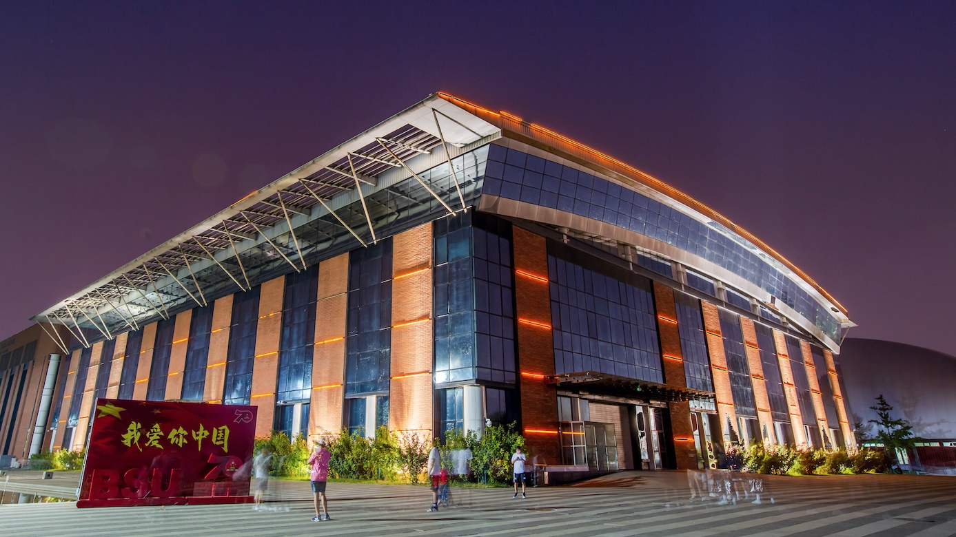 老哥俱乐部-老哥必备的交流社区