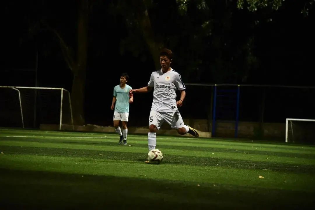 老哥俱乐部-老哥必备的互换社区