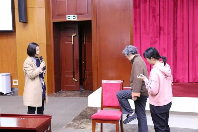 老哥俱乐部-老哥必备的交流社区