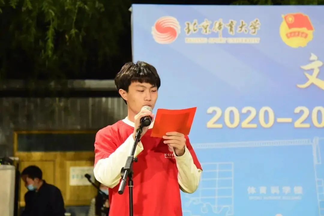 老哥俱乐部-老哥必备的互换社区