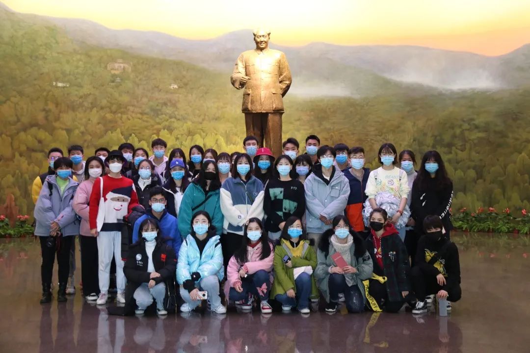 老哥俱乐部-老哥必备的交流社区