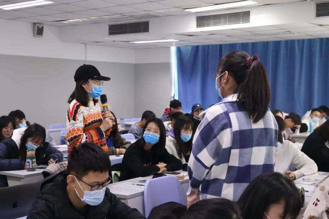 老哥俱乐部-老哥必备的交流社区