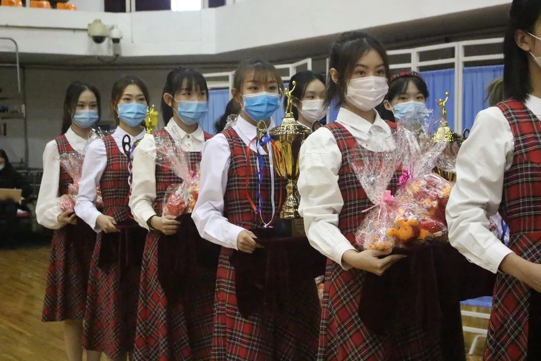 老哥俱乐部-老哥必备的交流社区