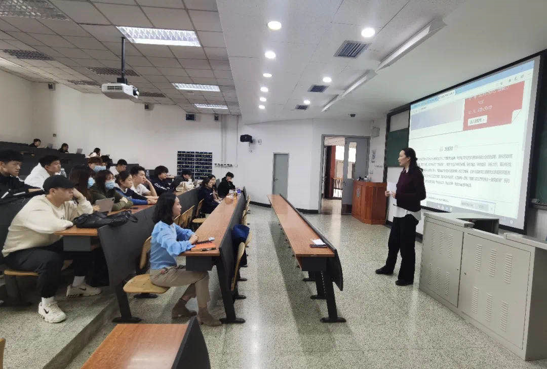 老哥俱乐部-老哥必备的交流社区