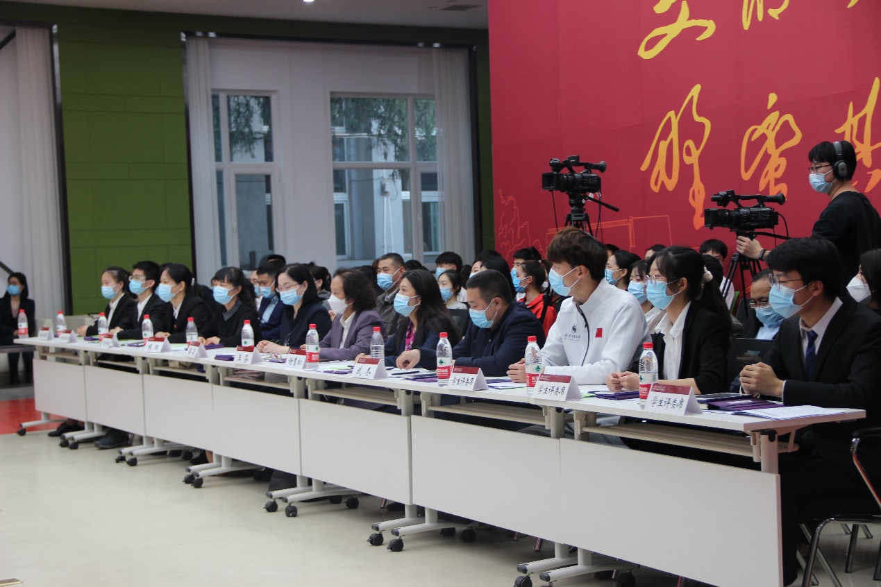 老哥俱乐部-老哥必备的交流社区