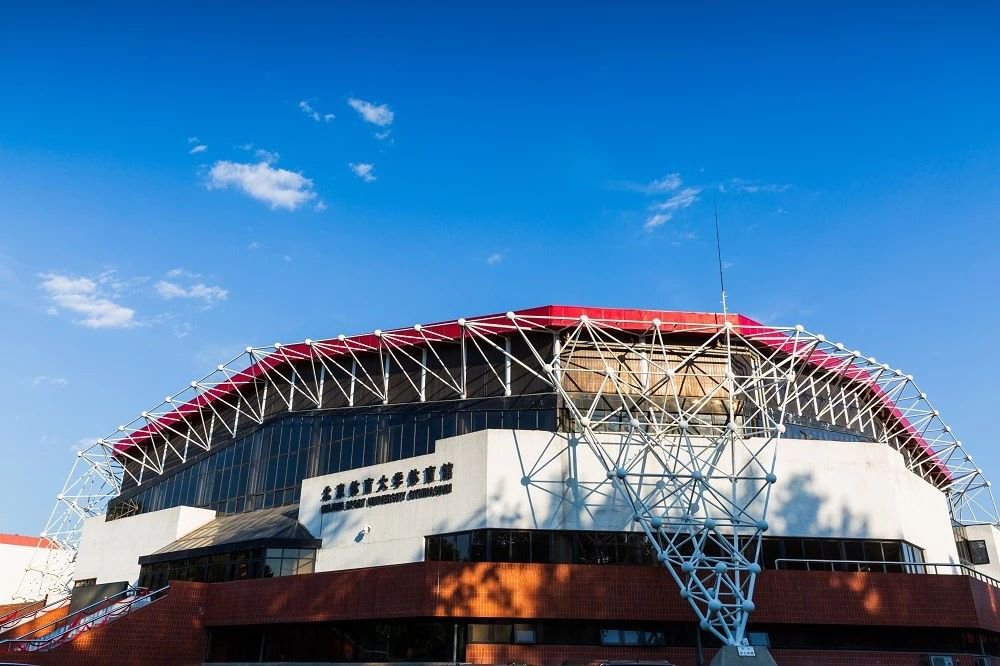 老哥俱乐部-老哥必备的交流社区