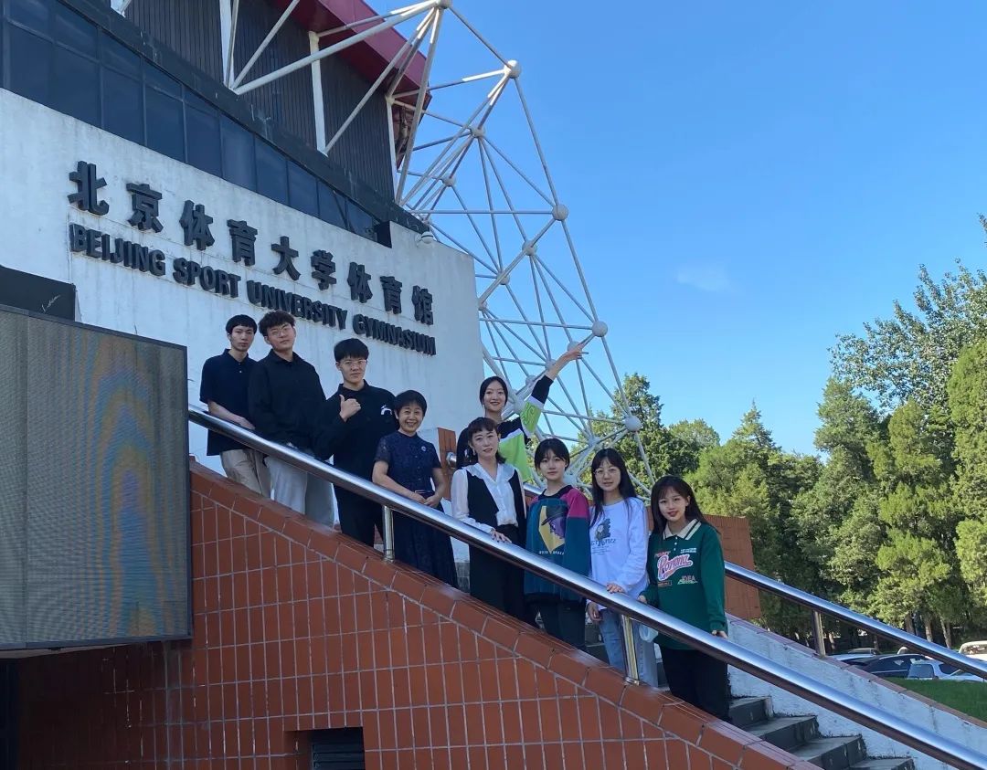 老哥俱乐部-老哥必备的交流社区