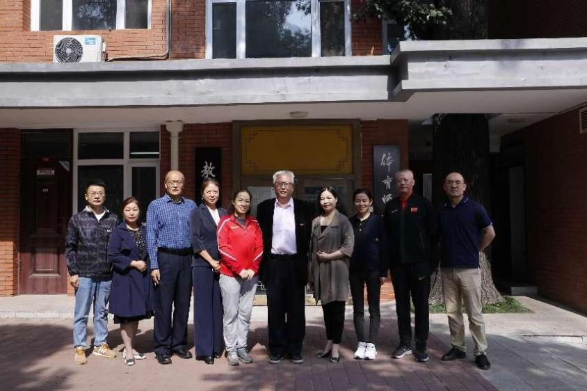 老哥俱乐部-老哥必备的交流社区