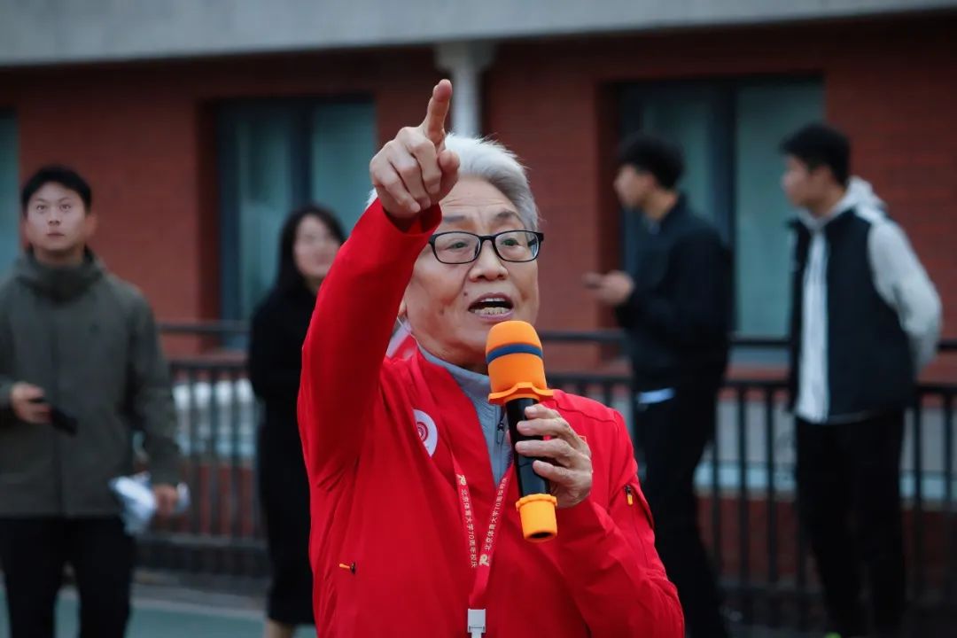 老哥俱乐部-老哥必备的交流社区