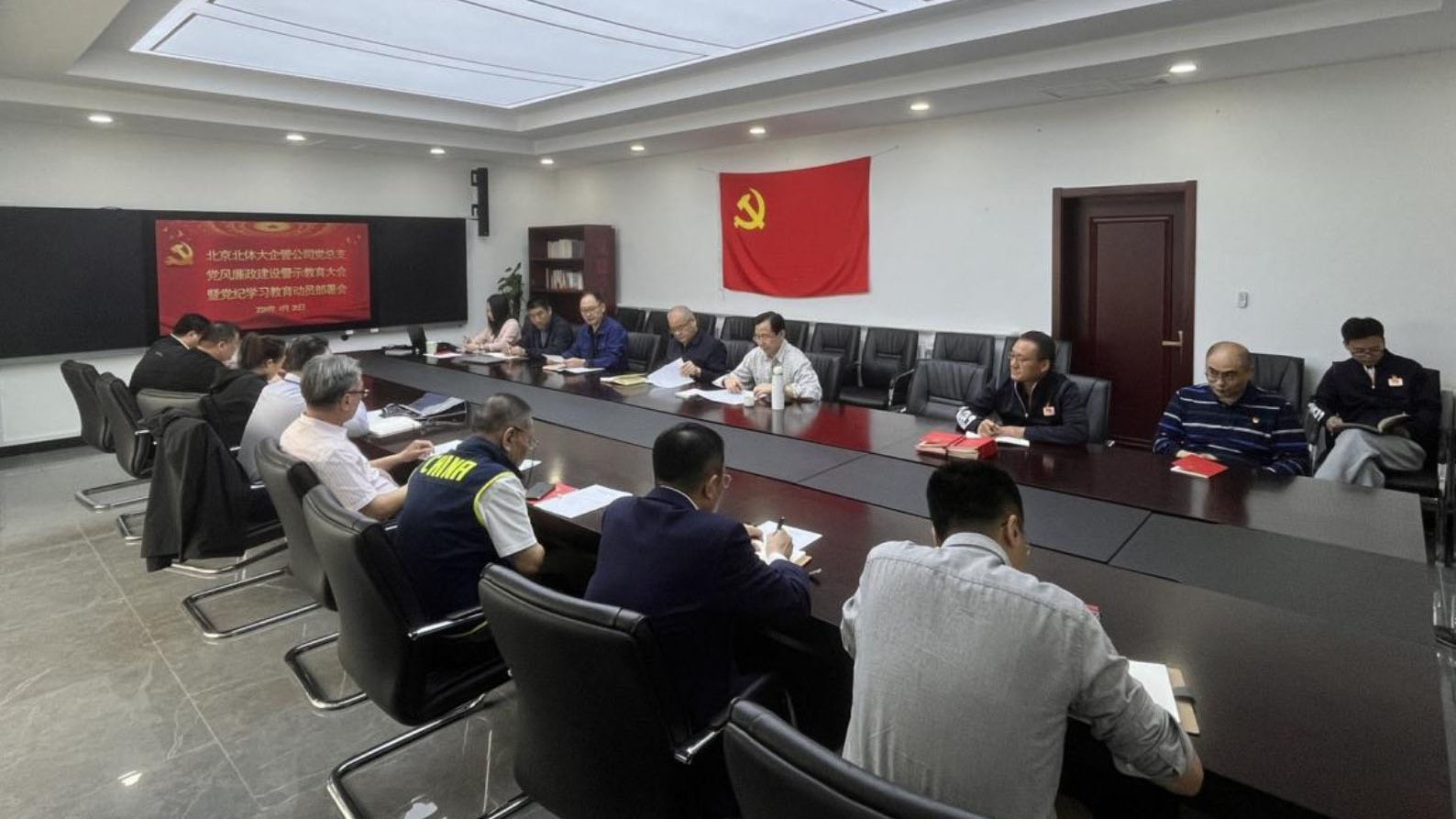 老哥俱乐部-老哥必备的交流社区