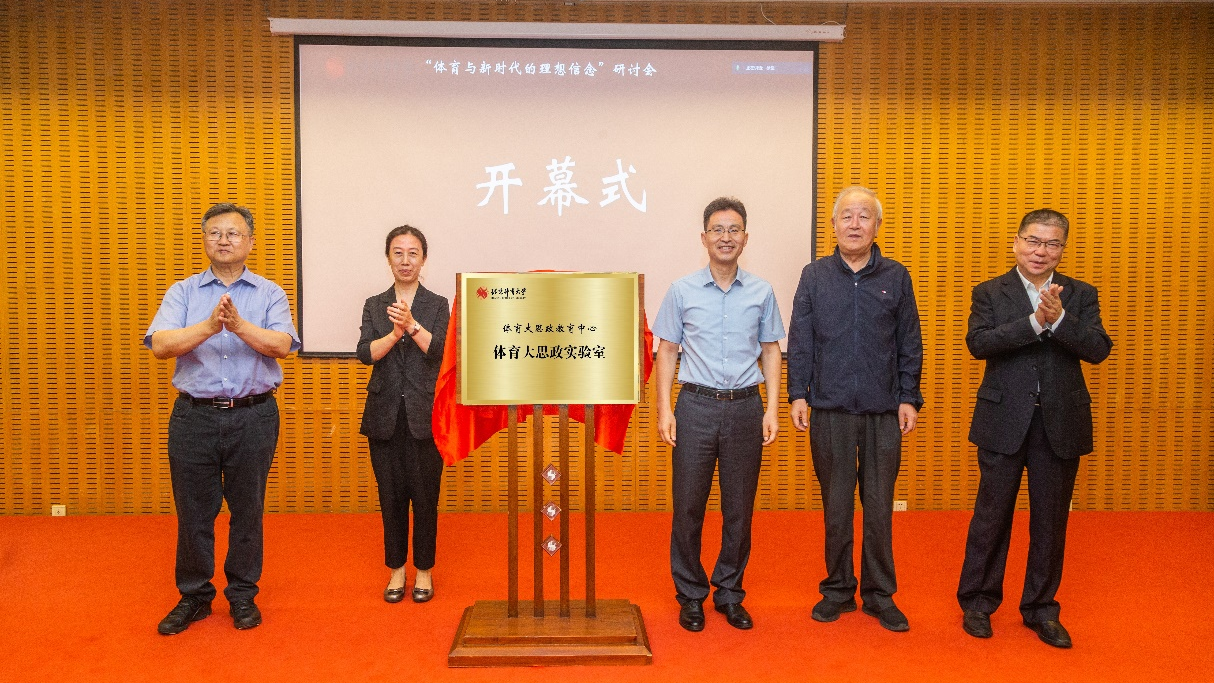 老哥俱乐部-老哥必备的互换社区