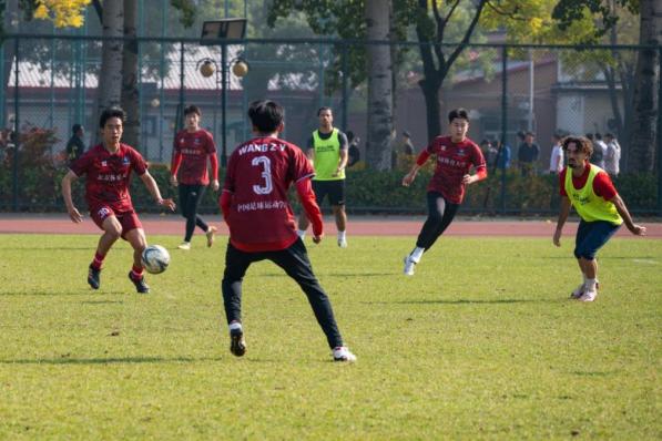 老哥俱乐部-老哥必备的互换社区