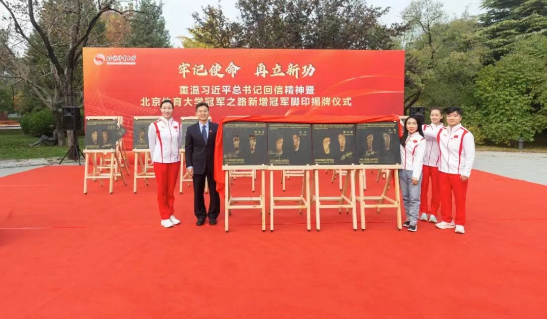 老哥俱乐部-老哥必备的互换社区