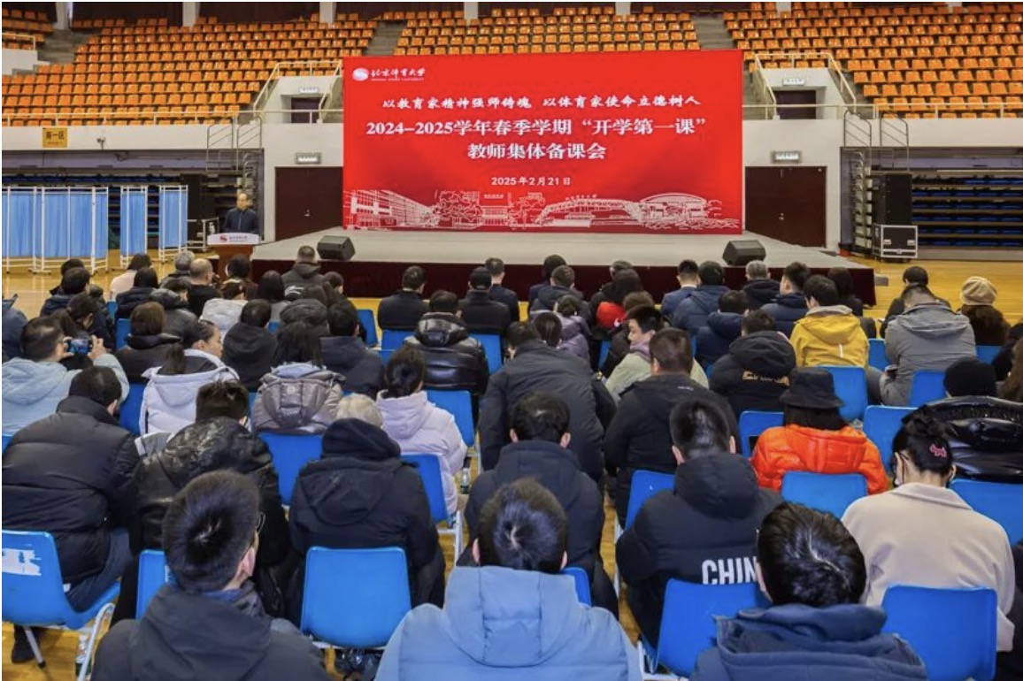 老哥俱乐部-老哥必备的互换社区