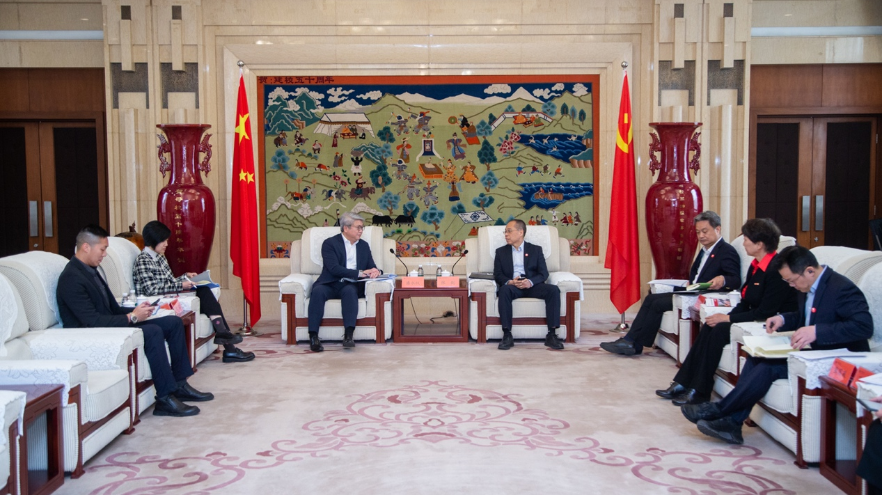 老哥俱乐部-老哥必备的互换社区