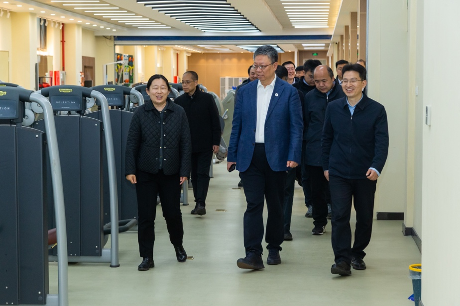 老哥俱乐部-老哥必备的互换社区