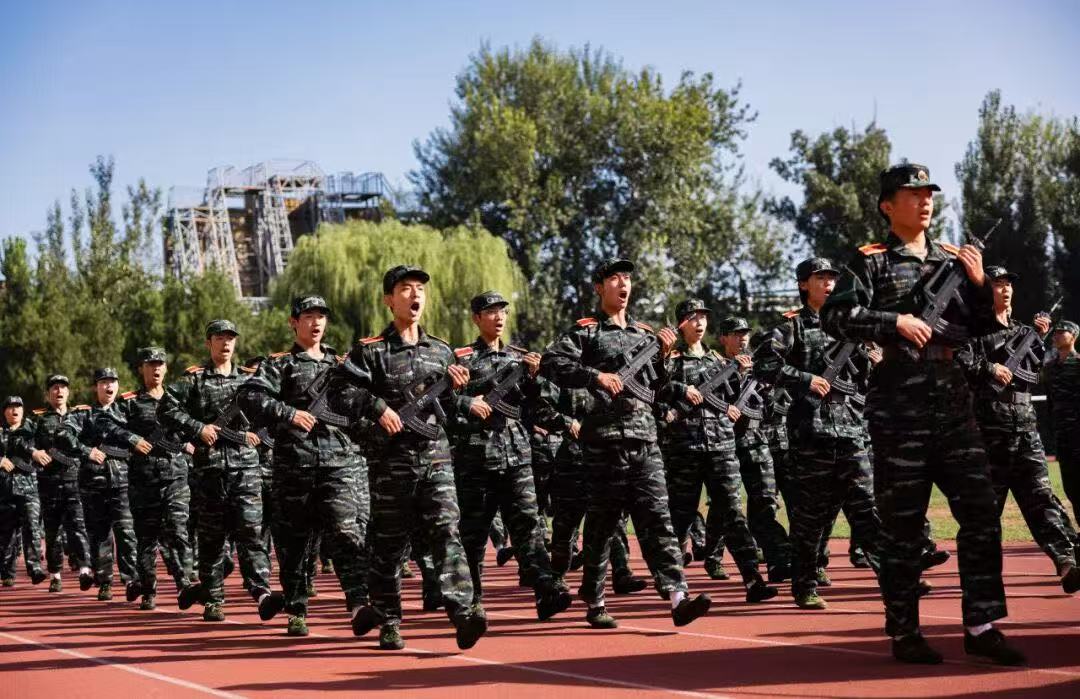 老哥俱乐部-老哥必备的互换社区