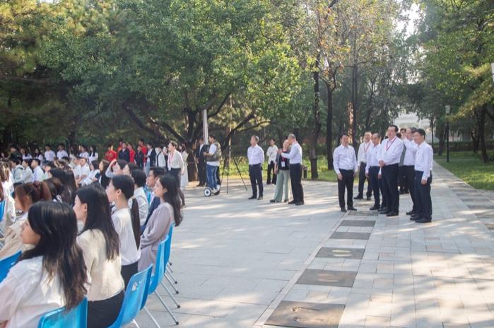 老哥俱乐部-老哥必备的互换社区