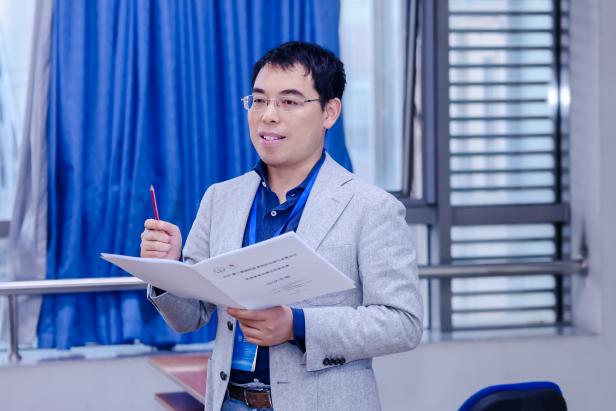 老哥俱乐部-老哥必备的互换社区