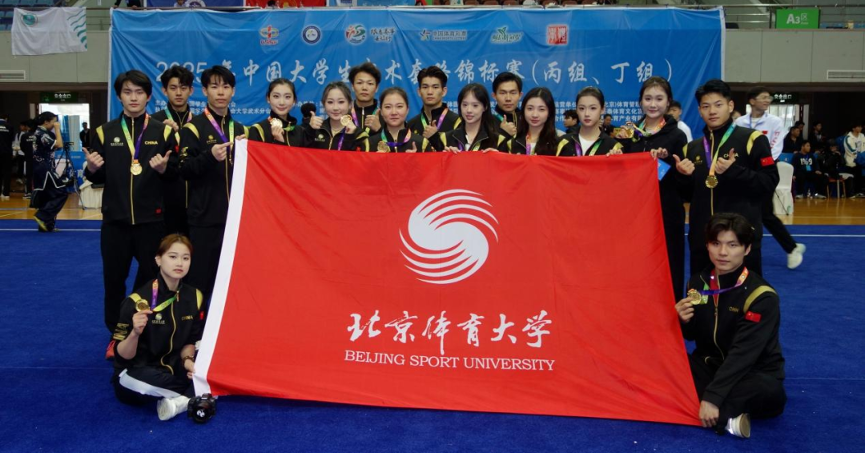 老哥俱乐部-老哥必备的互换社区