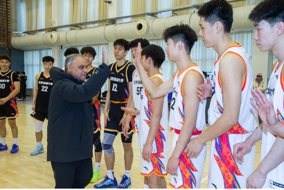 老哥俱乐部-老哥必备的互换社区