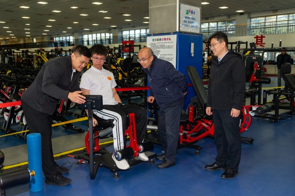 老哥俱乐部-老哥必备的互换社区