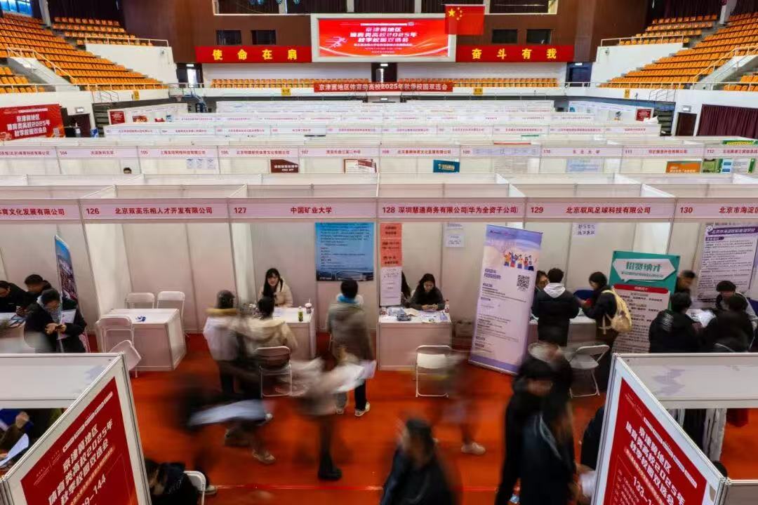 老哥俱乐部-老哥必备的互换社区