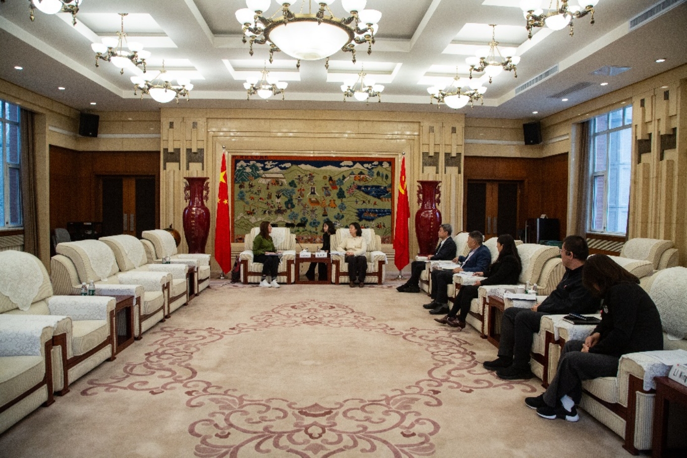 老哥俱乐部-老哥必备的互换社区