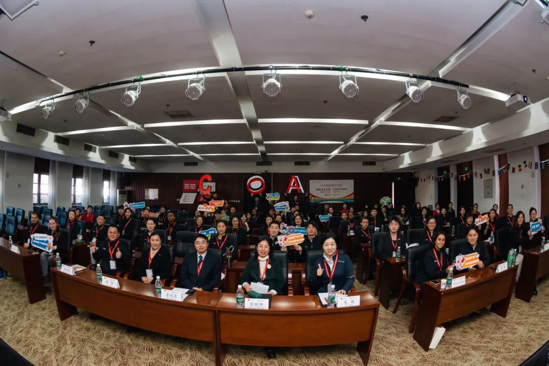 老哥俱乐部-老哥必备的互换社区