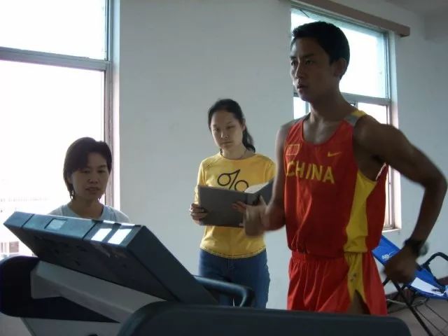 老哥俱乐部-老哥必备的交流社区